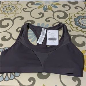Fabletics NWT Racerback Cobie Sports Bra in M